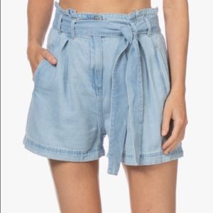 NWT✨Gap • Shorts with Belt Tie